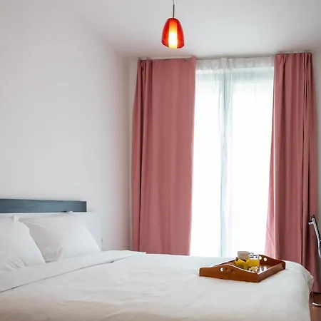 Sunny 1bdr Near Center Sofia