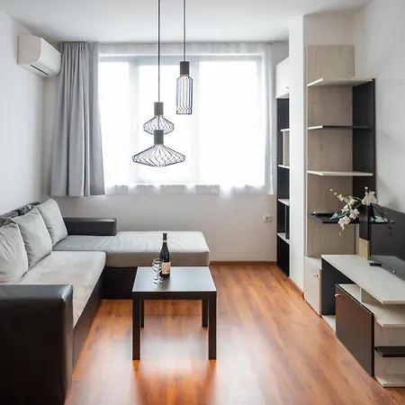 Apartmán Sunny 1bdr Near Center Sofie