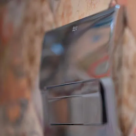 Sunny 1bdr Near Center Appartamento Sofia