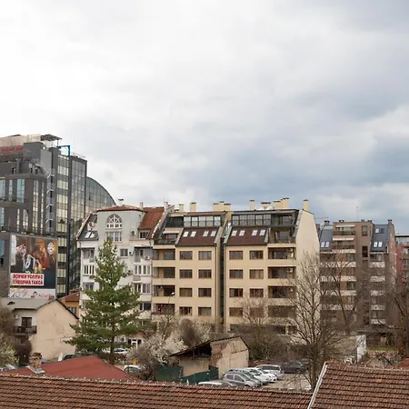 Sunny 1bdr Near Center * Sofia